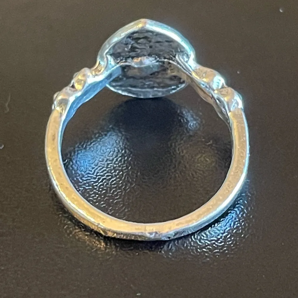 Water drop rhinestone silver plated ring size 6.5 - Image 4