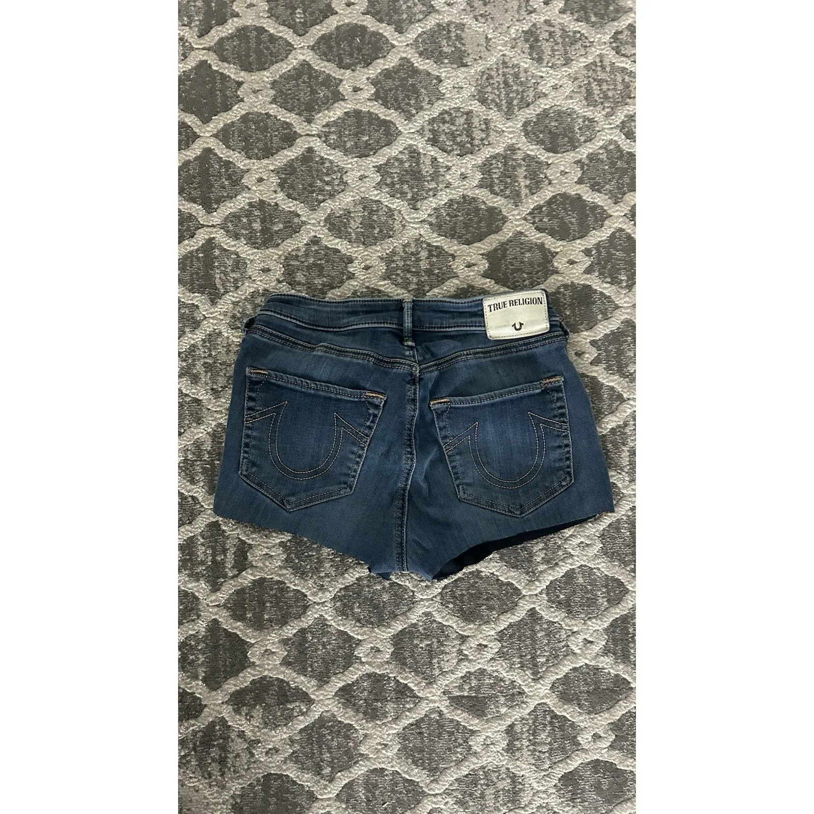 True Religion  shorts size 26 cut off - Image 2