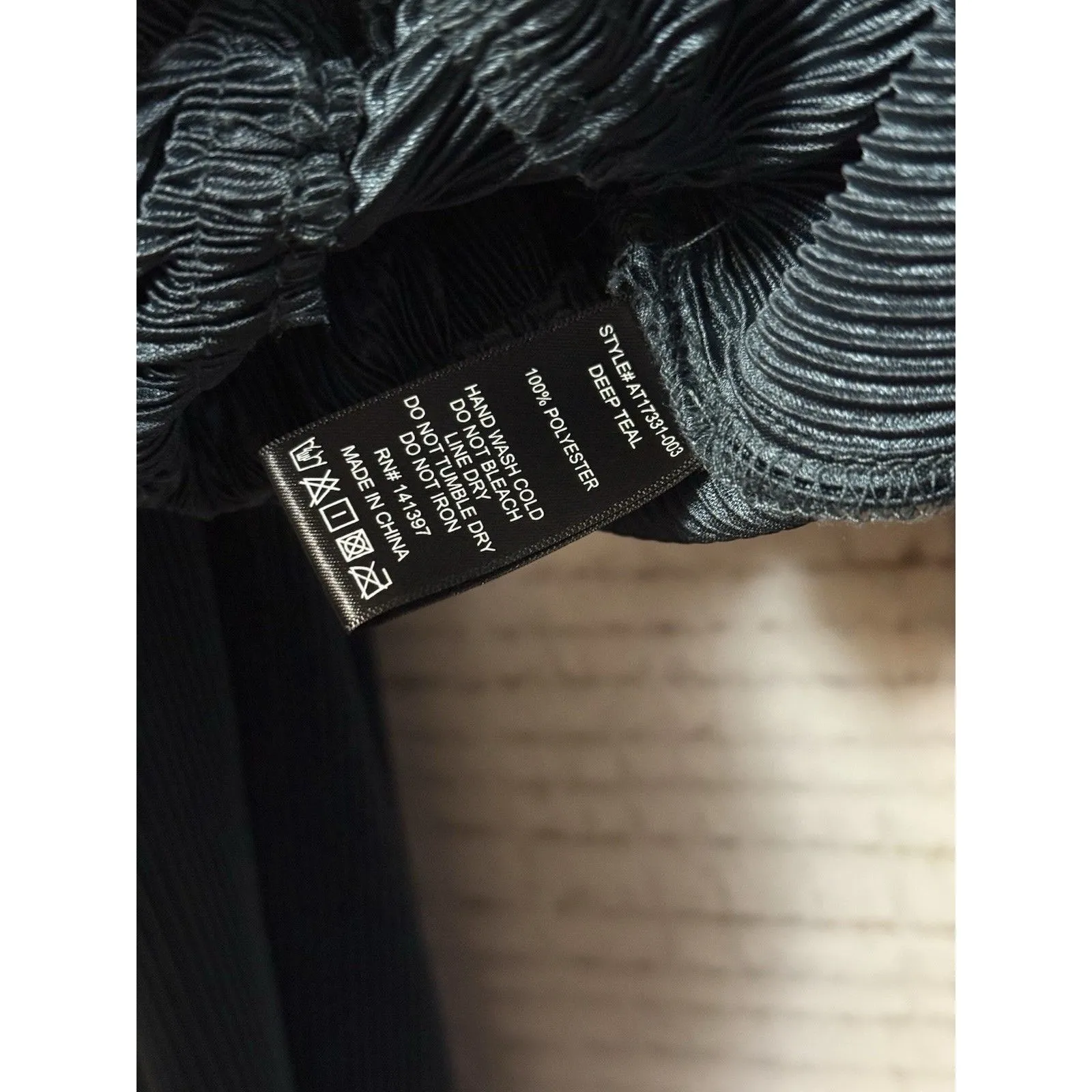 ASTR The Label Ziva Top Pleated Balloon Sleeve Plisse Blouse Deep Teal Medium - Image 7