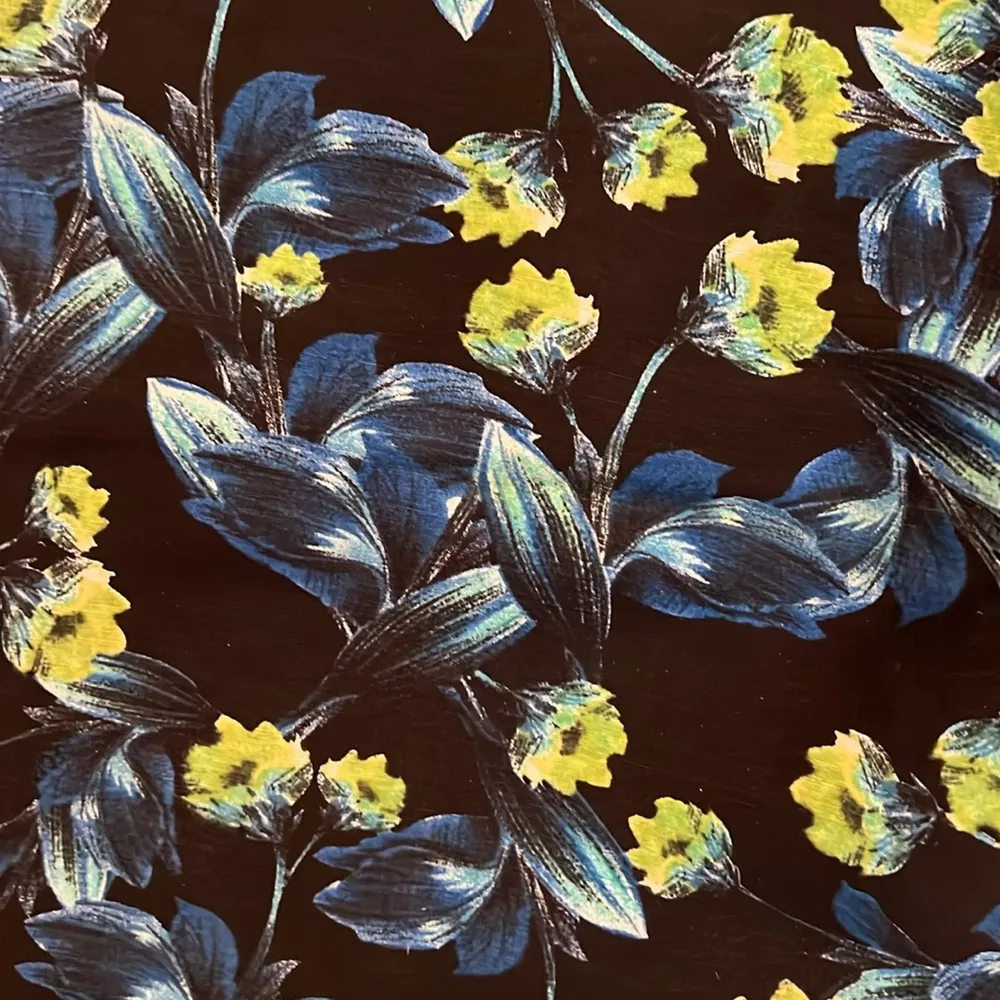 Joie Floral Print Silk and Linen Pants - Image 4