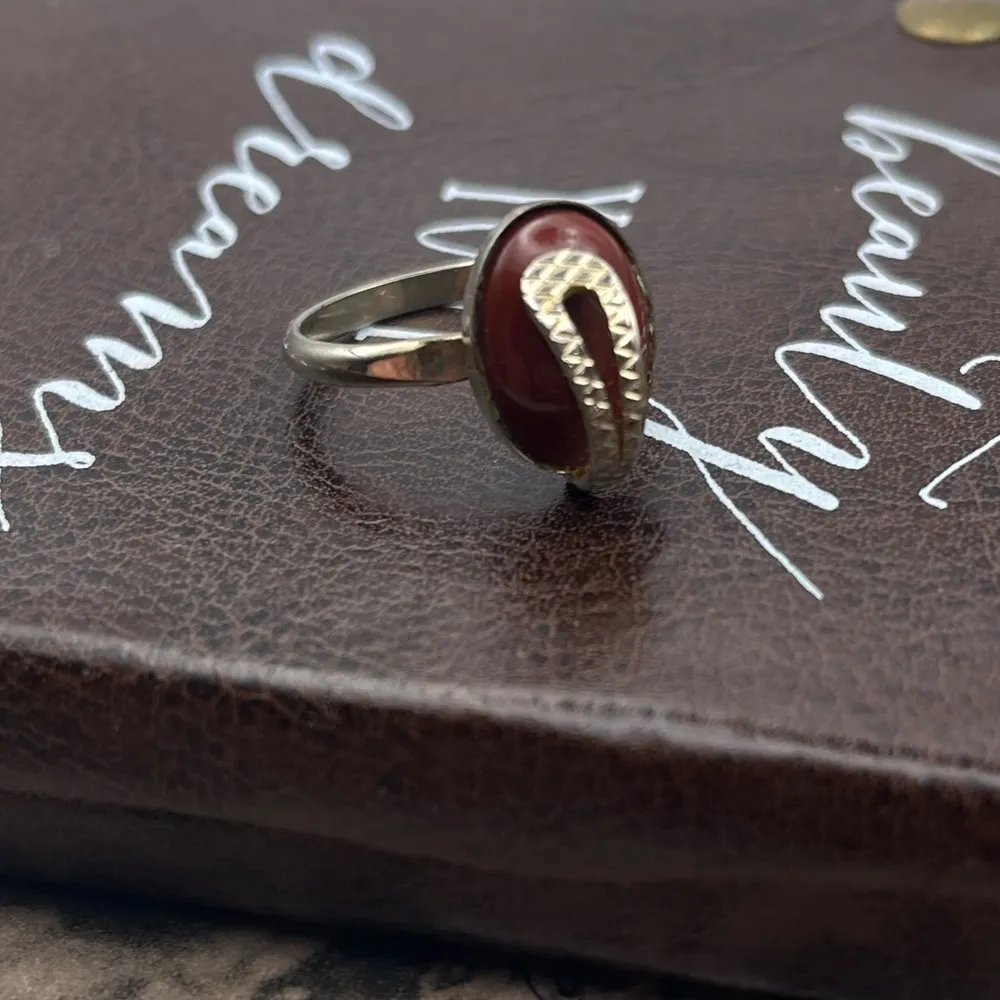 Vintage 1970s Boho Oval Brown Stone Adjustable Statement Ring - Image 8