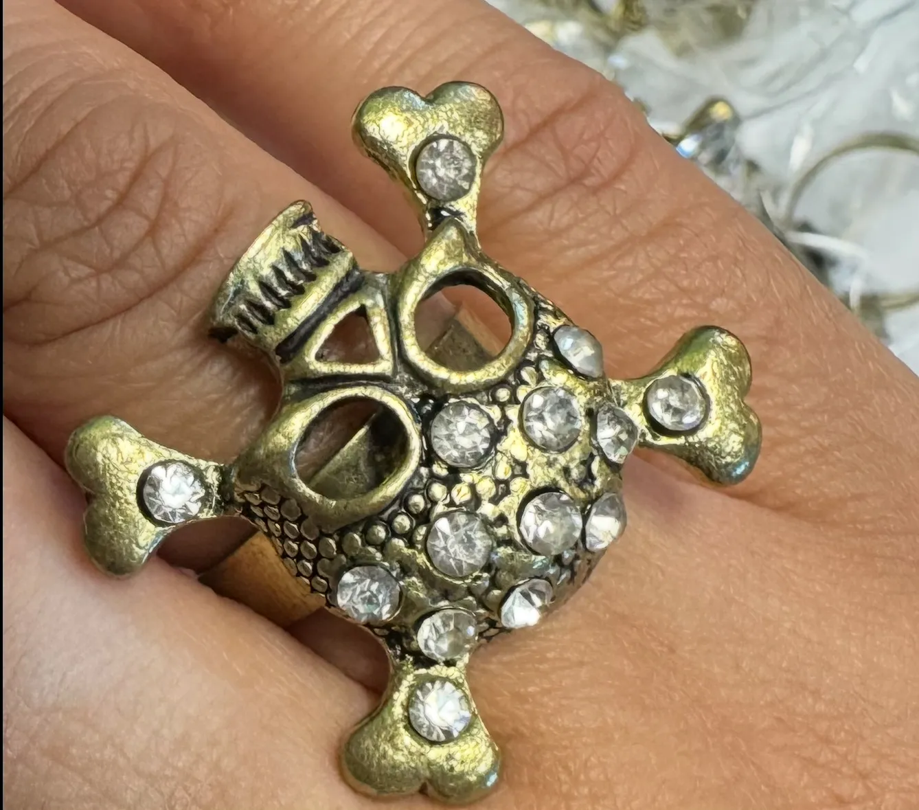 Skull and Crossbones Statement Ring Gold - Image 5