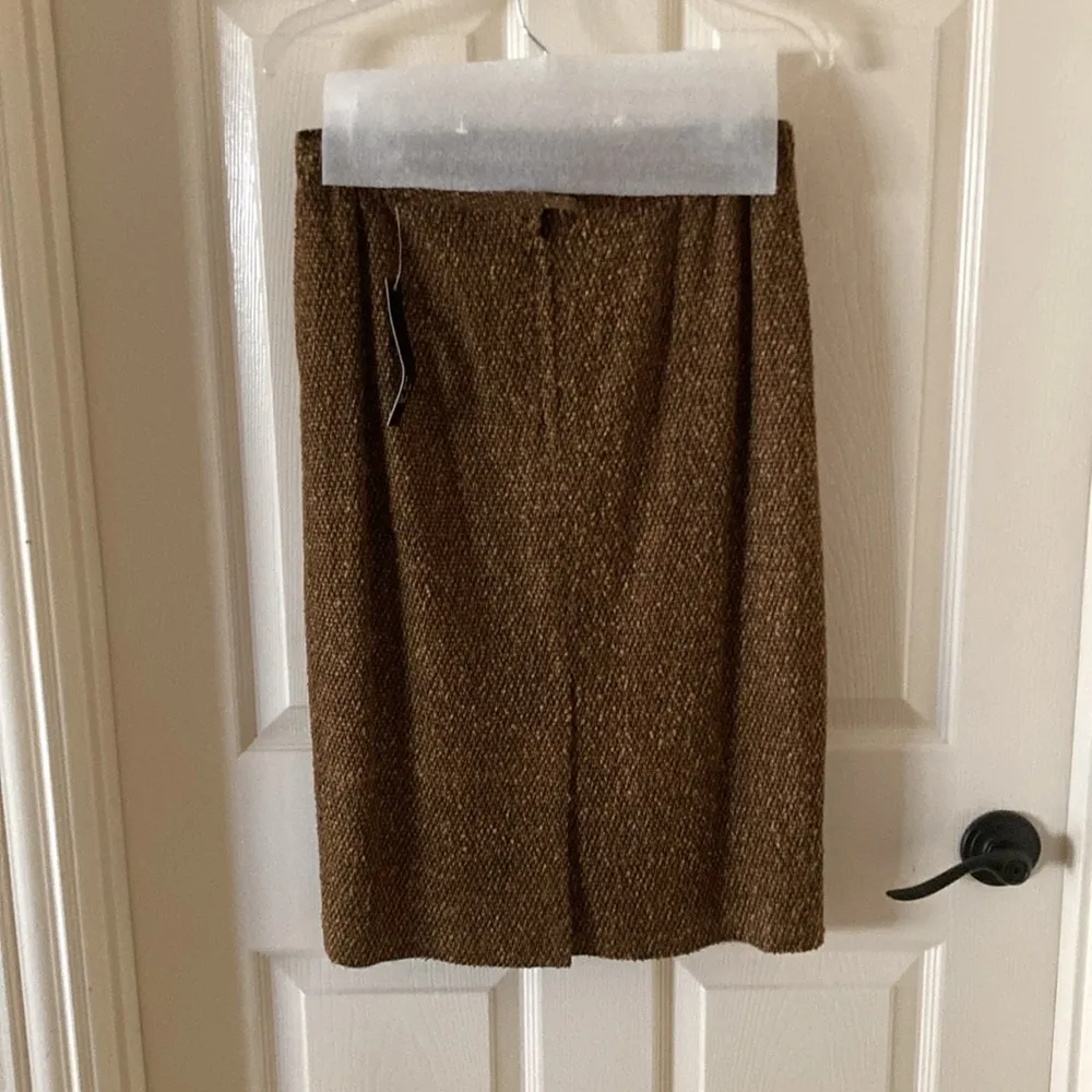 Essentials by Milano Vintage Skirt Suit Set Tweed Style Size 8 Brown Black NWT - Image 3