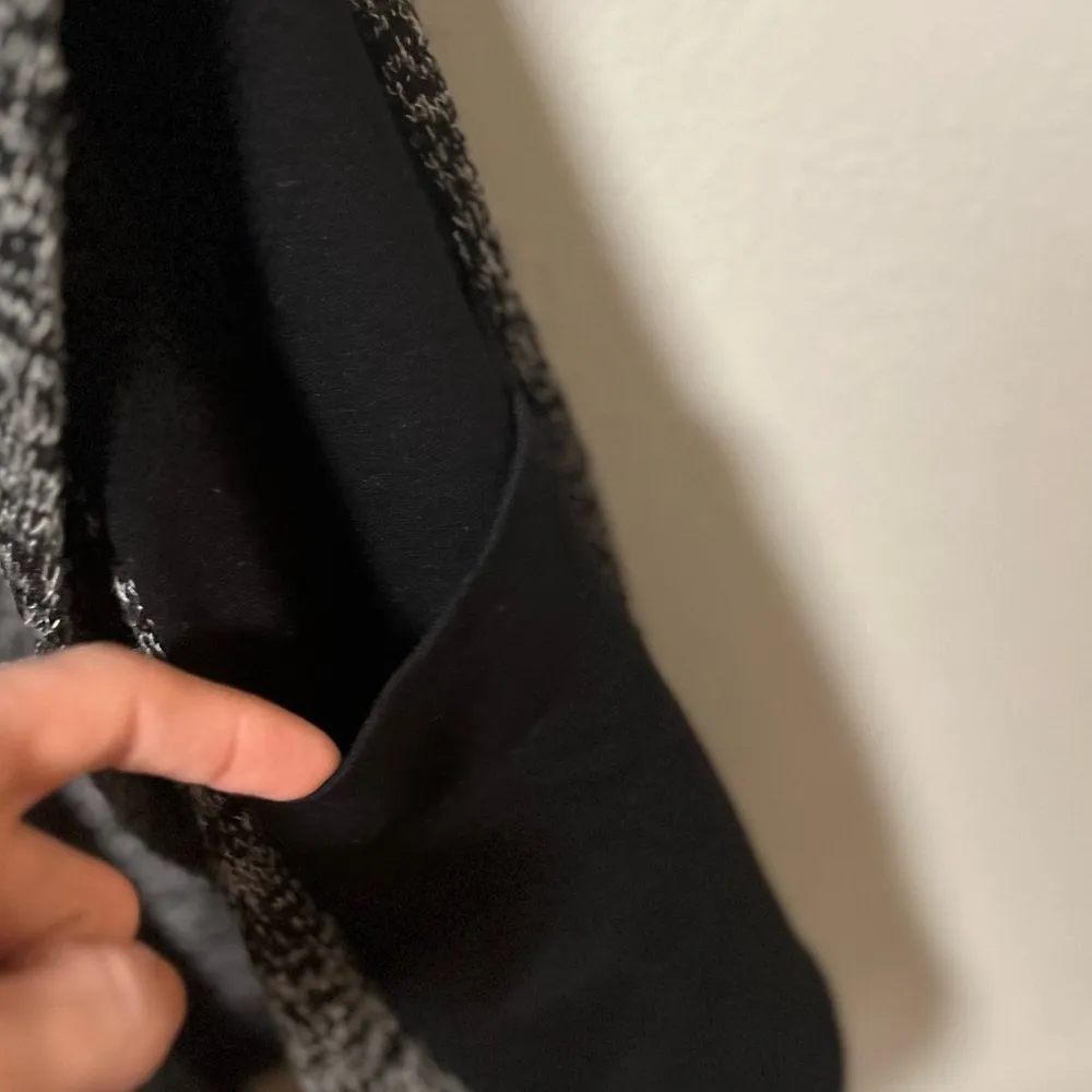 Dex long sweater black and grey Vest - Image 5