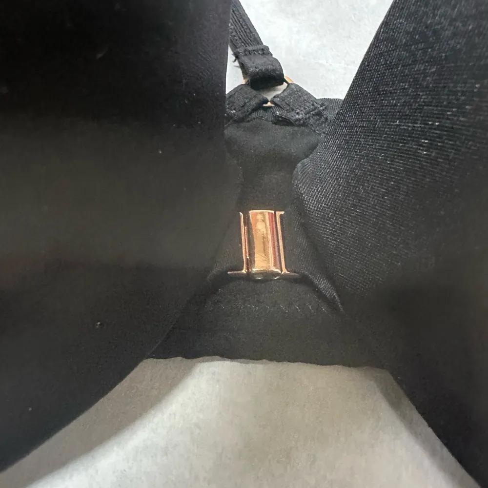 Victoria's Secret Black Strappy Back Bra - Image 3