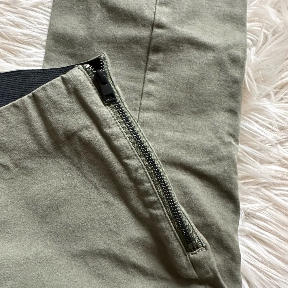 EVERLANE The Side Zip Stretch Cotton Pant - Image 8