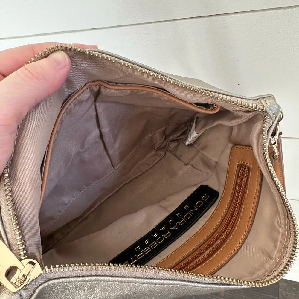 Sondra Roberts Squared White Metallic Gold Crossbody - Image 3
