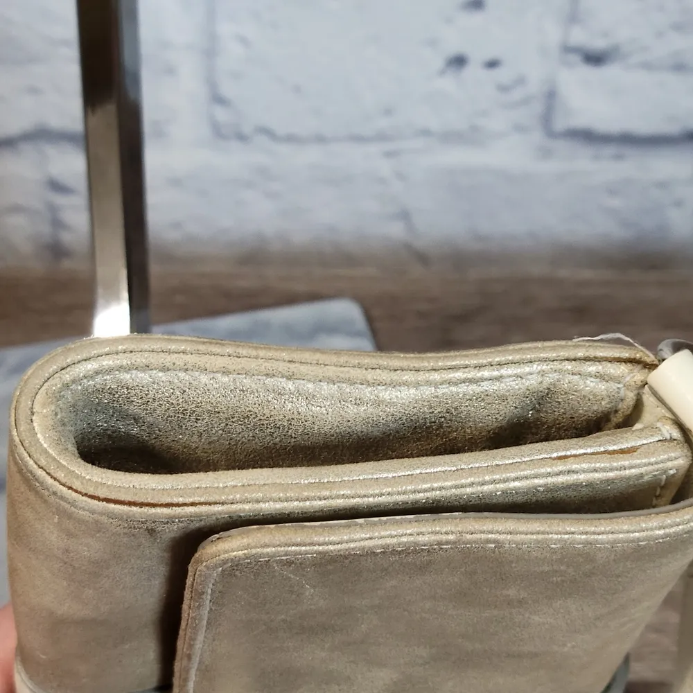 Coach  Gold Leather  Pouch - Image 11