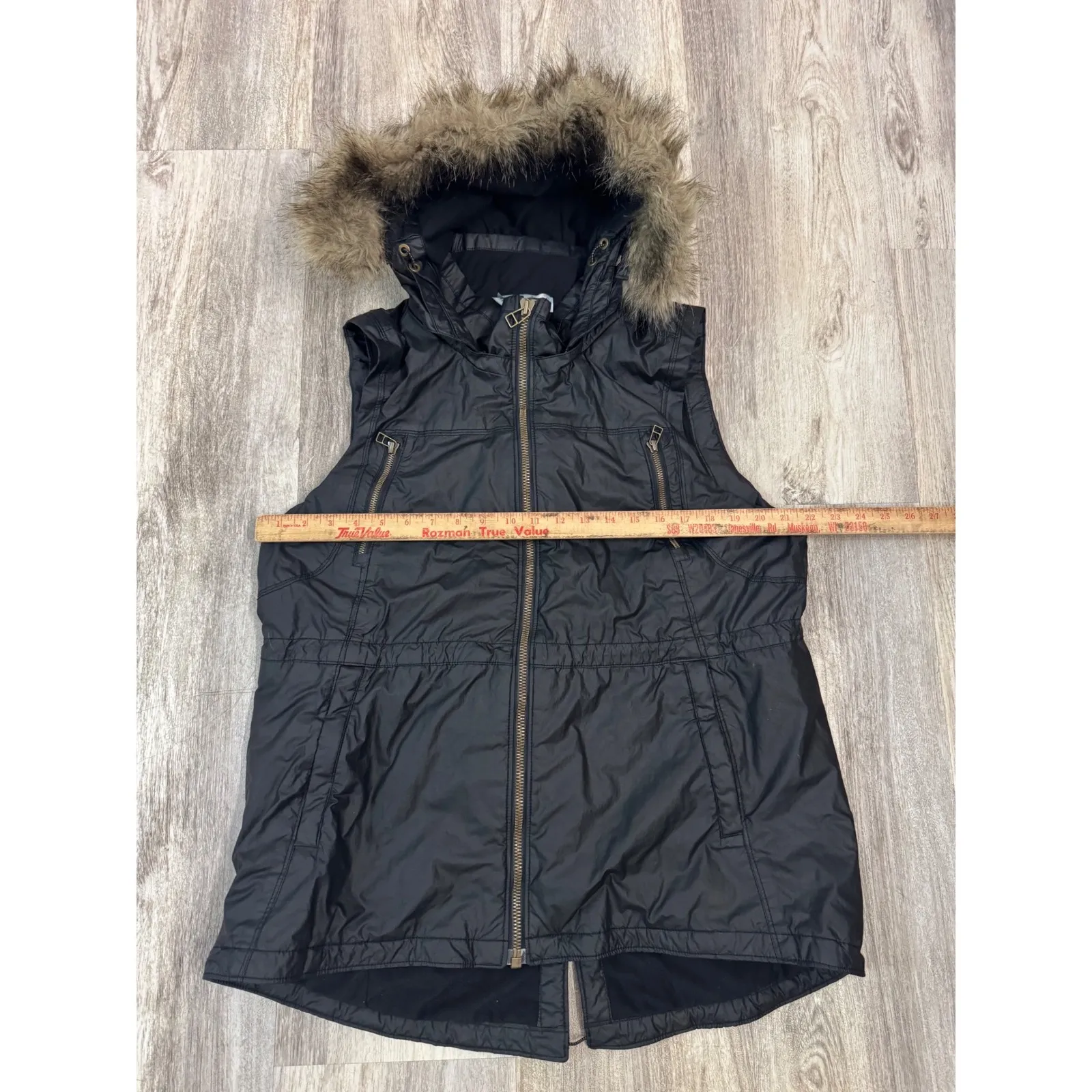 Athleta Alpine Air Vest Black faux fur-trimmed detachable hood. Women's Size XL - Image 4