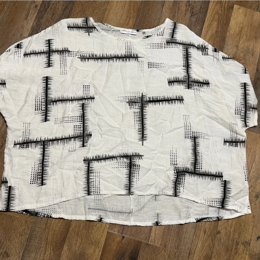 Patrizia Luca White and Black Patterned Top size M/L - Image 6