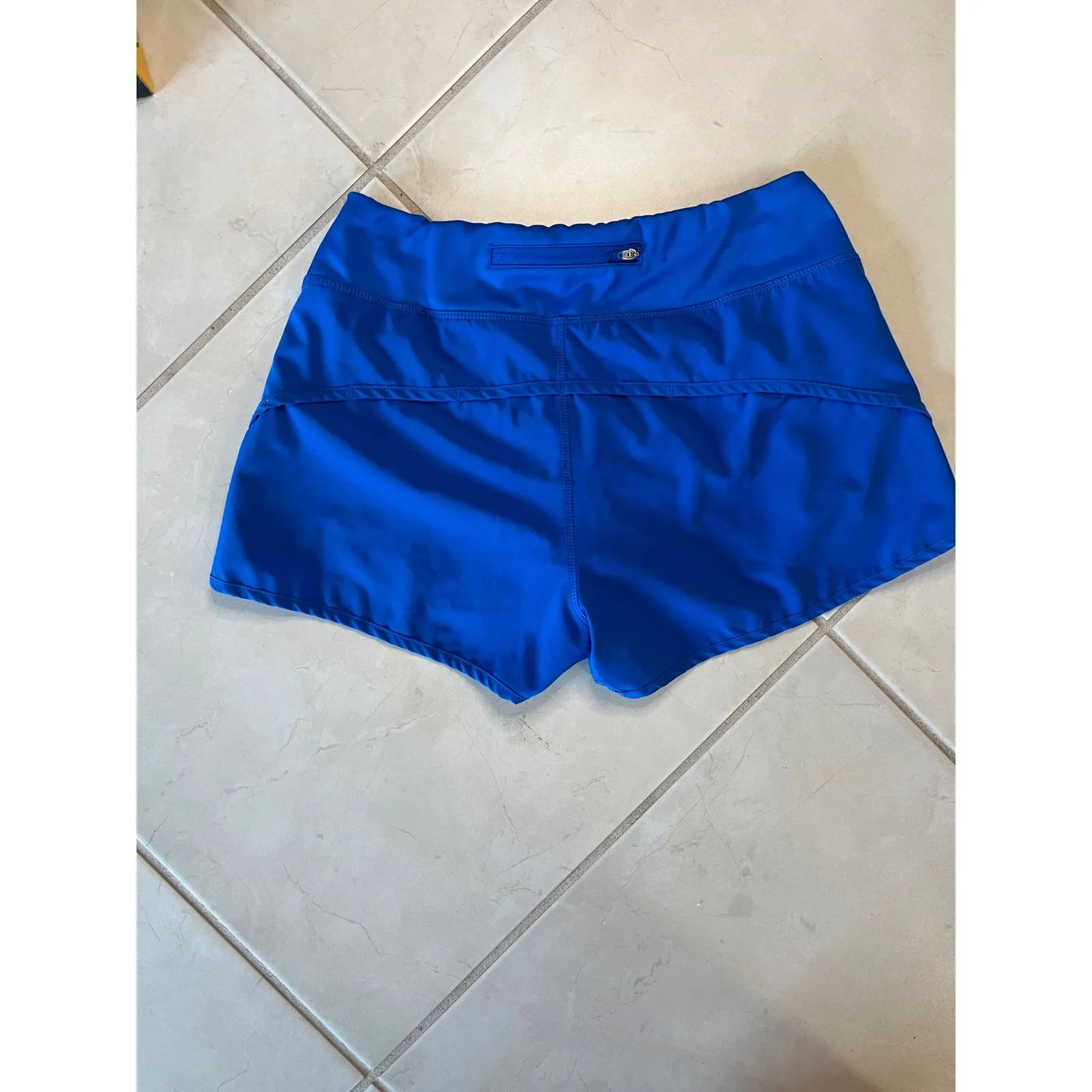 Blue athletic shorts, medium feel legend‎ lulu - Image 4