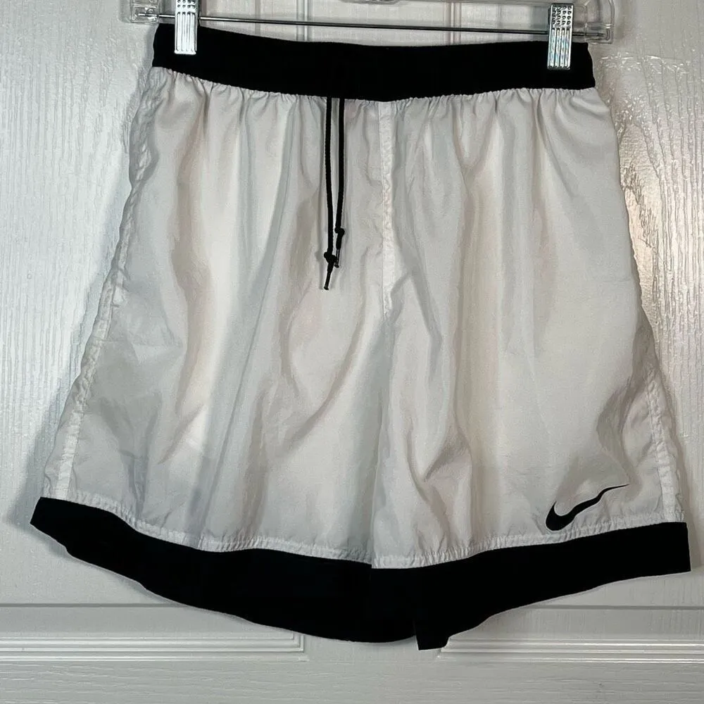 90’s Nike Basketball Shorts Sz M White Black Vintage Athletic - Image 4