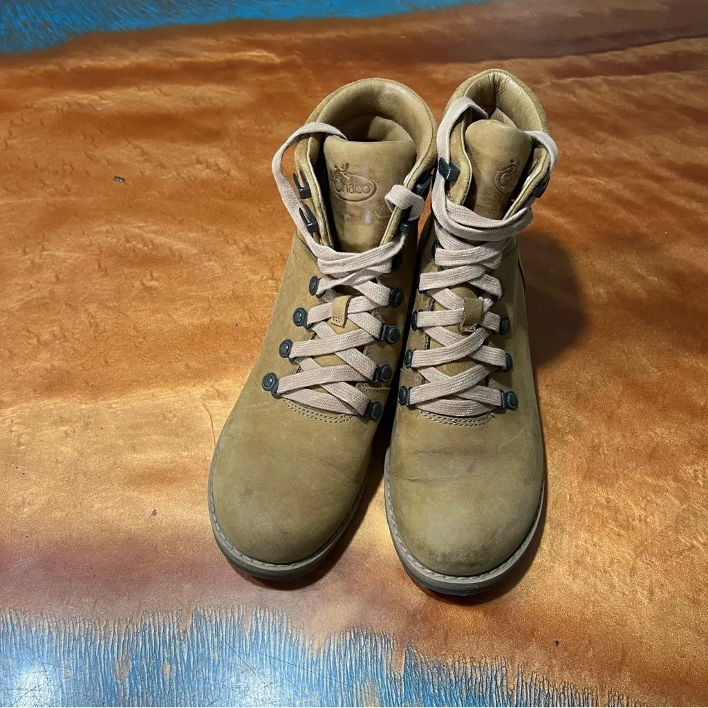 Chaco Cataluna Explorer Leather Lace up Boots size 7 hiking style - Image 9