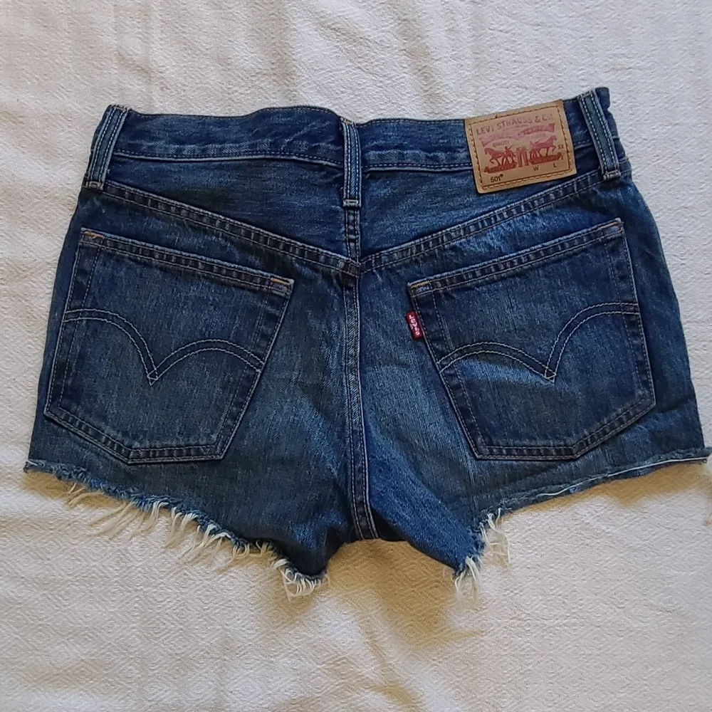 Levis 501 shorts - Image 2