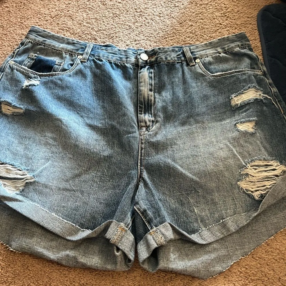 Blank nyc shorts 18 - Image 3