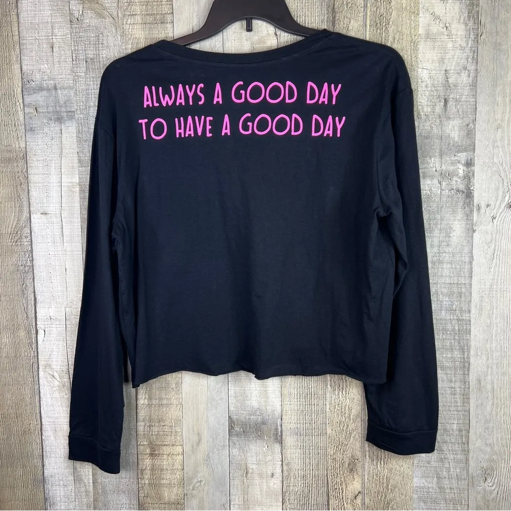 Electric Pink Size XL Black Long Sleeve Crewneck Cut Off Pocket T w/Embr… - Image 3