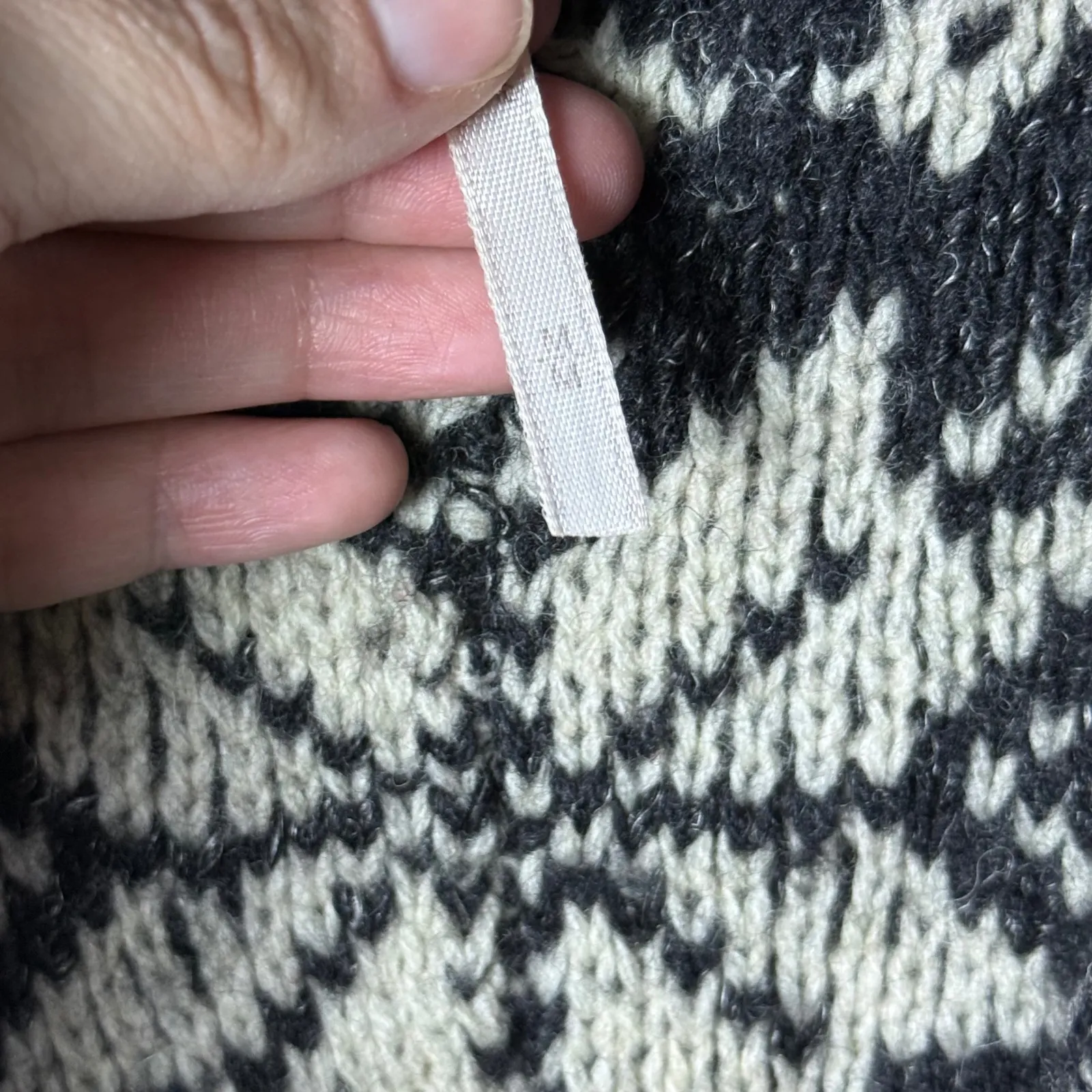 Free People Hidden Snowflake Chunky Knit Cardigan Black Cream Oversized Size M - Image 3