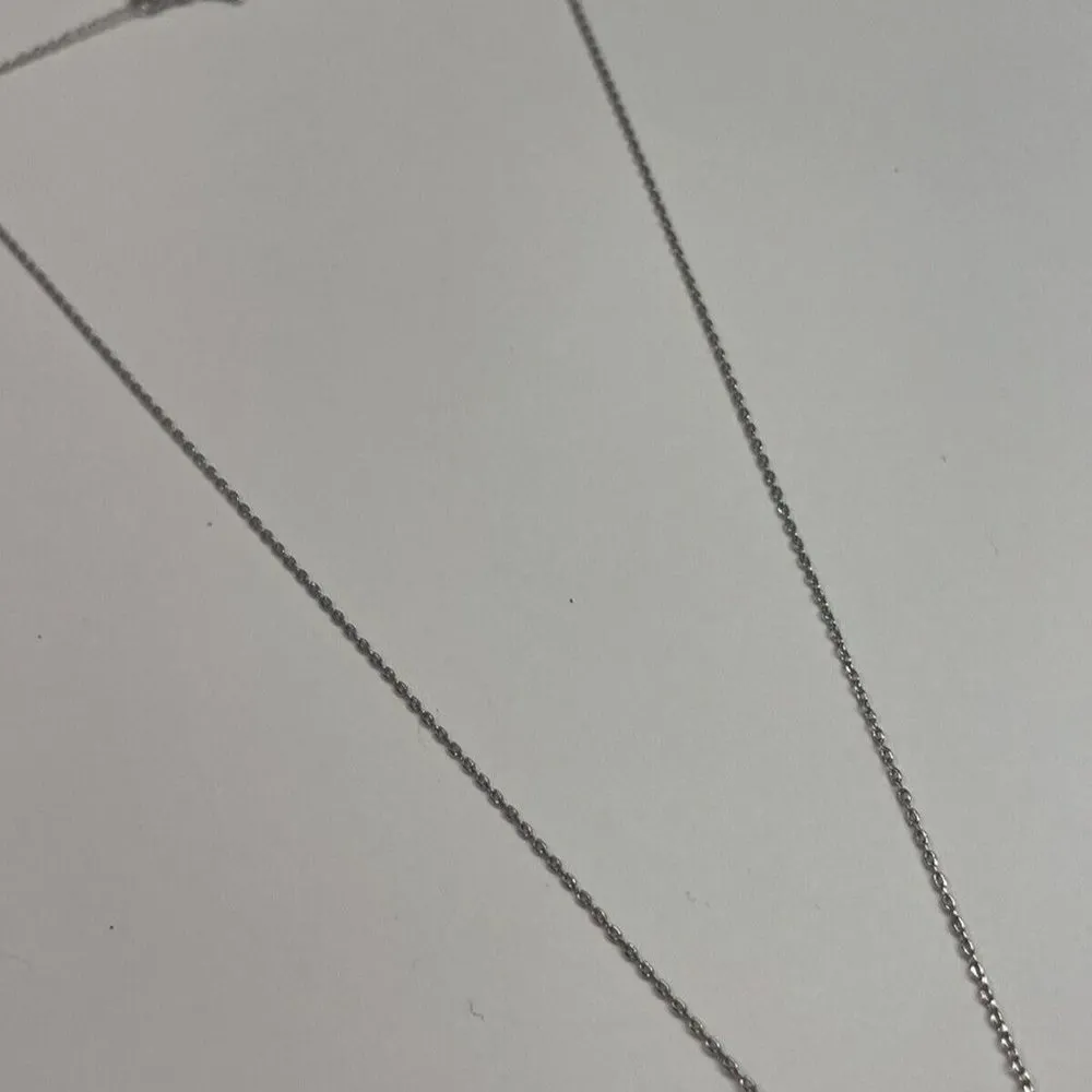 Woman’s Signed LOFT Outlet Silver Tone / Rhinestone Heart Chain Necklace - Image 8