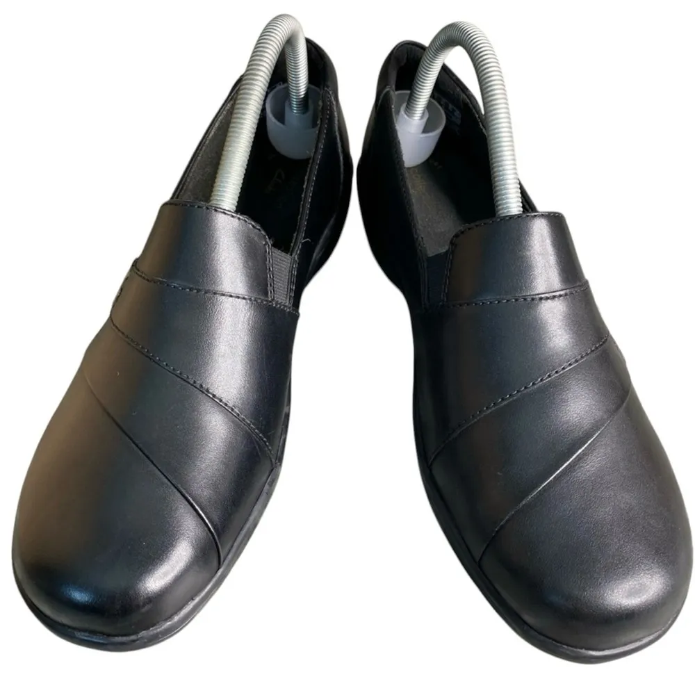 Clarks Black Leather Loafers - Image 4