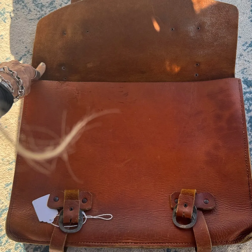 Rustic vintage Classic Brown Leather satchel Bag - Image 8