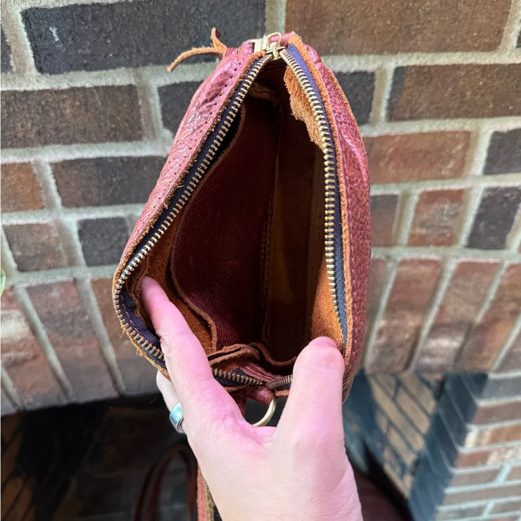 Portland Leather Goods Small Nutmeg Camera Bag Brown - Image 2