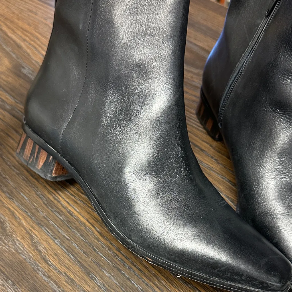 Bernardo Helene Bootie Size 9 - Image 11