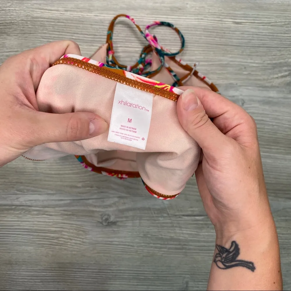 Xhilaration Bikini Swimsuit Set Sz M/L - Image 4