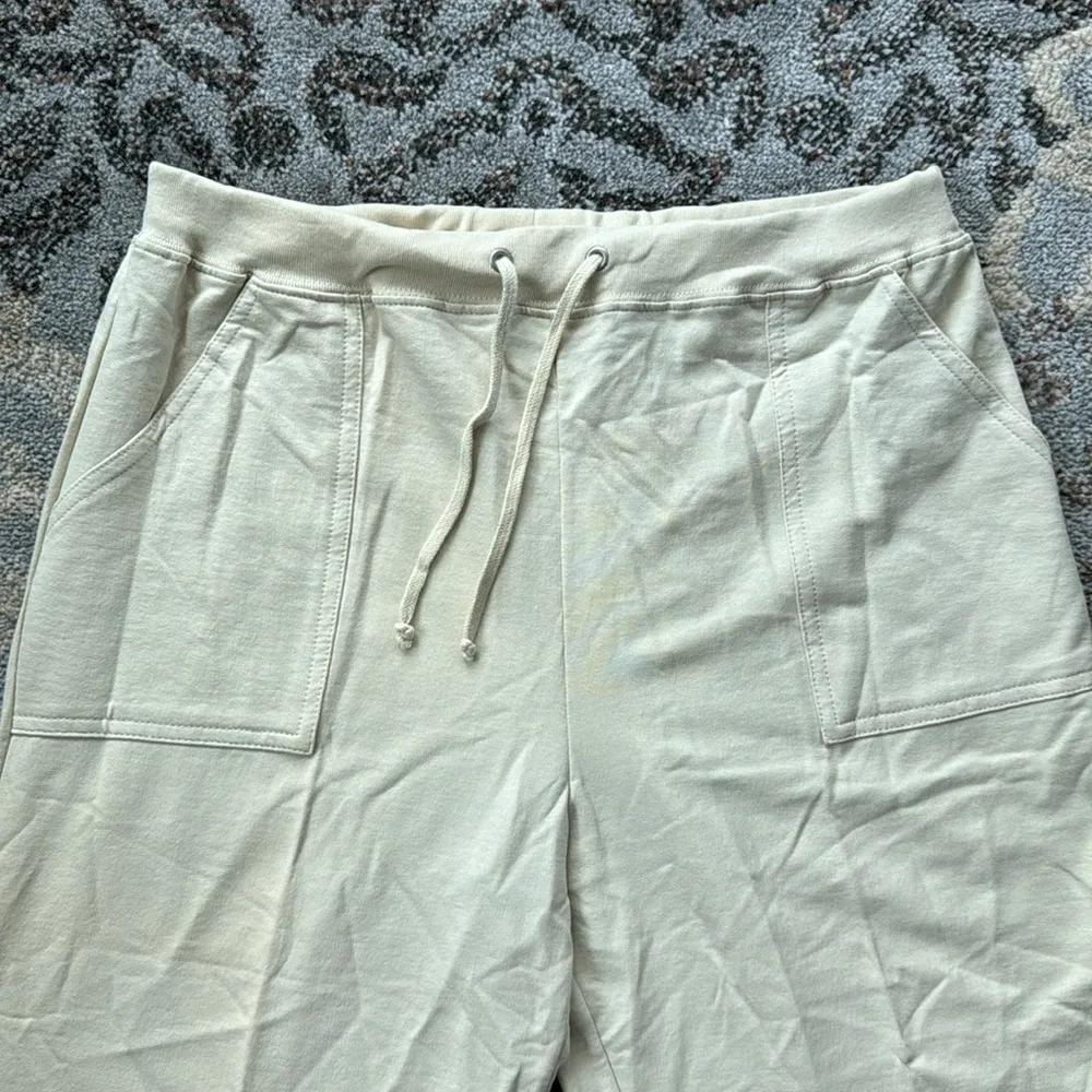 Equipment Basic  Drawstring Capri Pants Khaki Large - Image 3