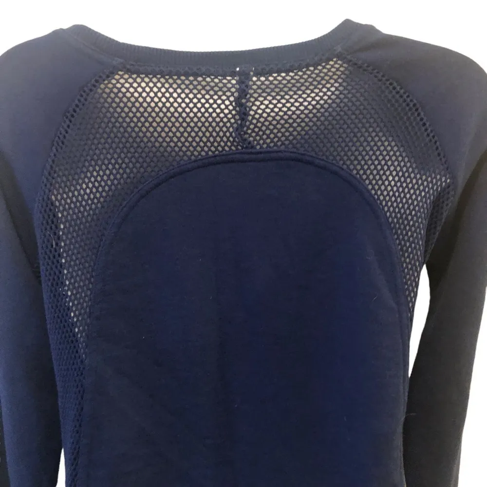 Fabletics Crewneck Sweatshirt Mesh Sides Back Pouch Pocket Sz. XS Blue - Image 5