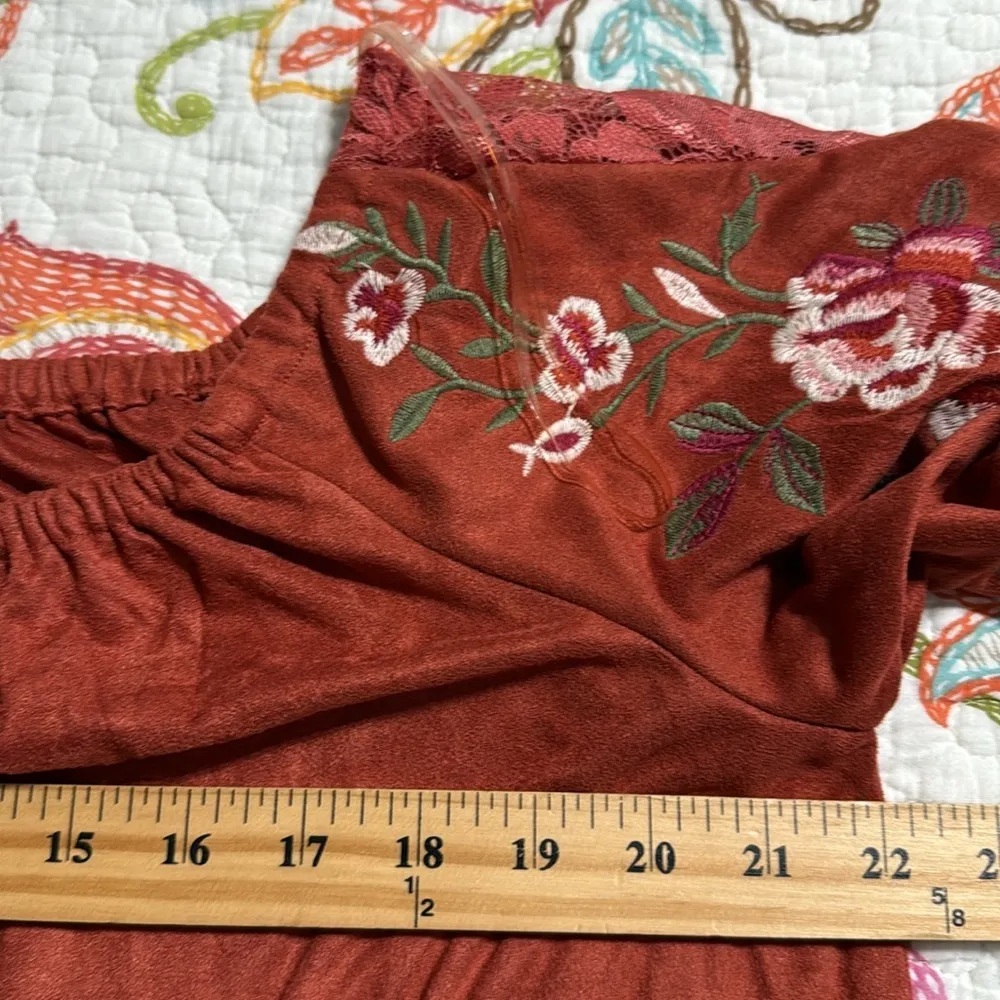 Umgee medium off the shoulder boho bell sleeve top lace & embroidered floral top - Image 5