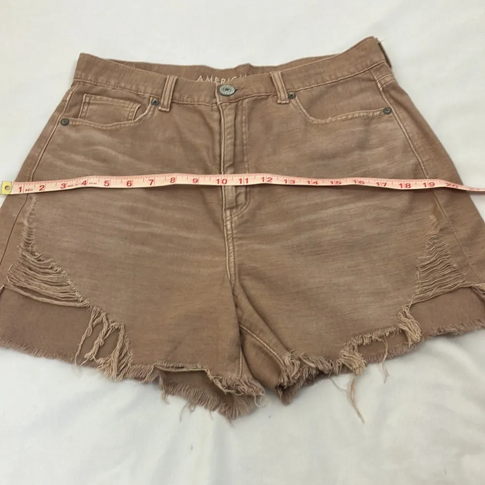 American Eagle Outfitters Distressed Tan Highest Rise Mom Shorts woman’s size 10 - Image 4