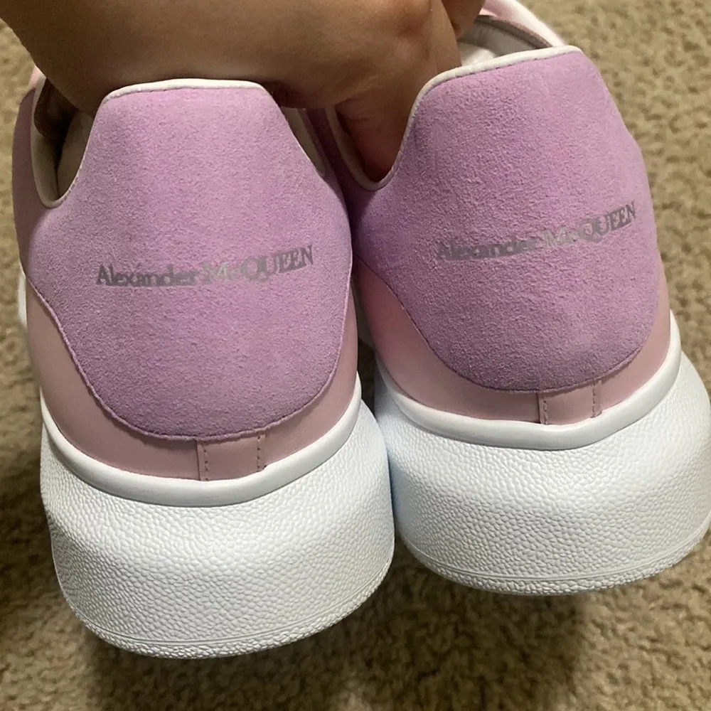 Alexander McQueen  Oversized Sneaker size 39 - Image 3