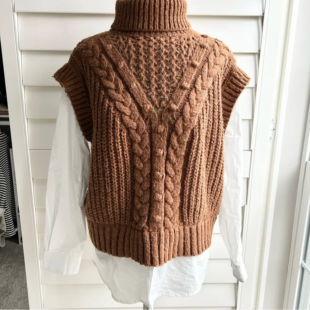 Lush Cable Knit Chocolate Brown Faux Layered Sweater Medium - Image 8