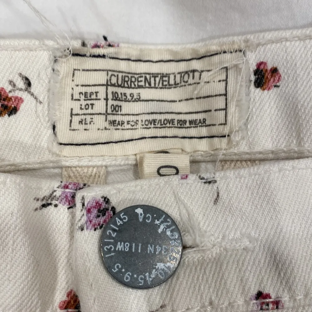 Current Elliott Floral Boyfriend Shorts Size 27 - Image 3