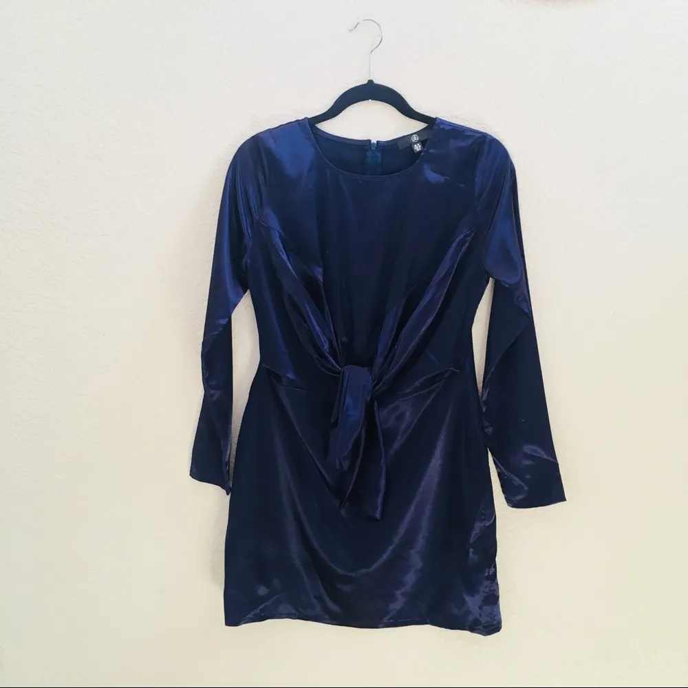 Misguided Navy Satin Long Sleeves Shift Dress 6 - Image 6