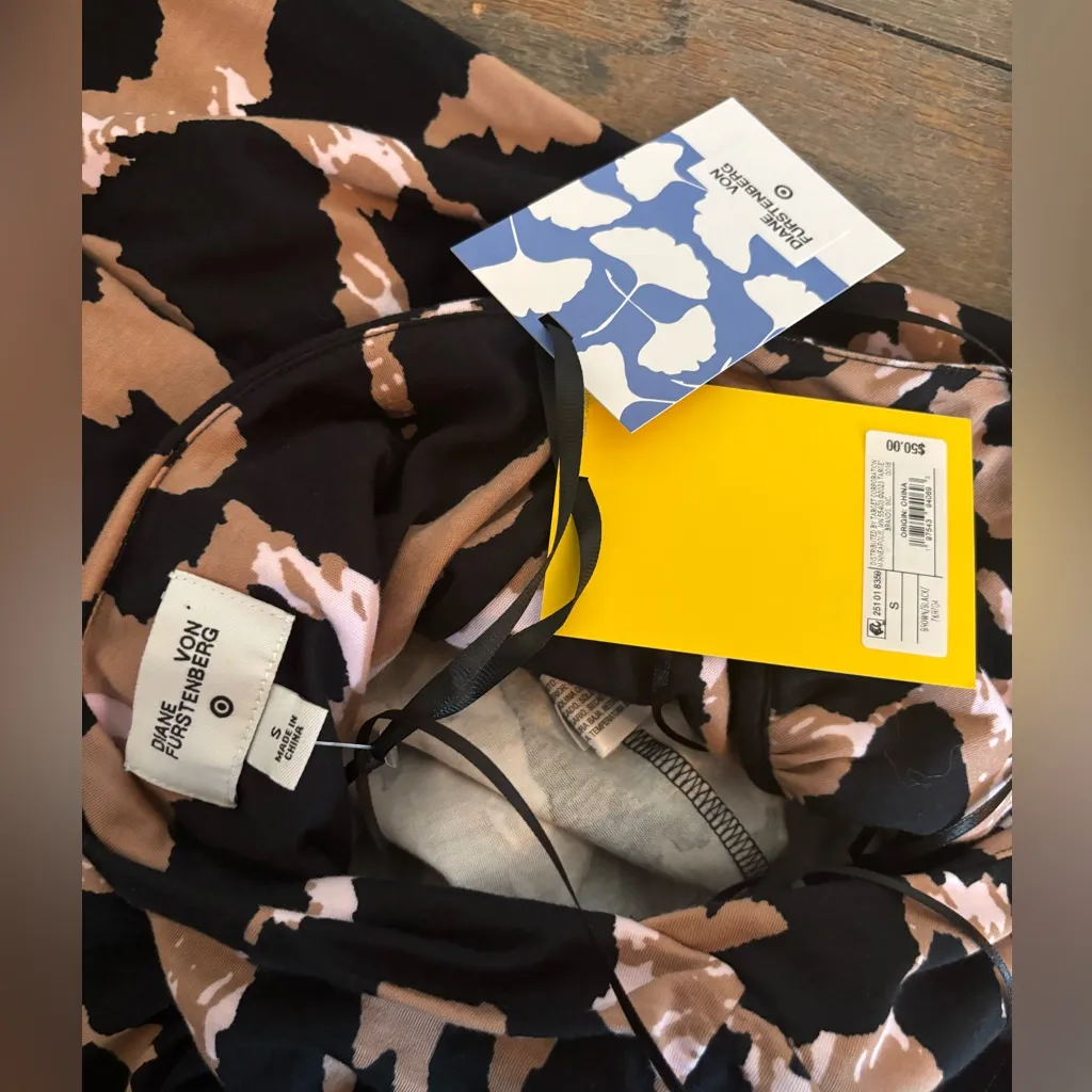 NWT Diane Von Furstenberg X Target Halter Neutral Leopard Jumpsuit Size Small - Image 5