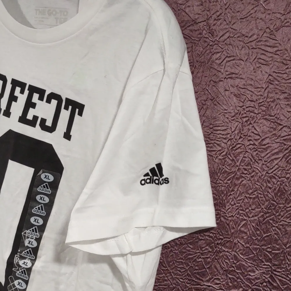 Adidas  Tee Shirt - Image 3