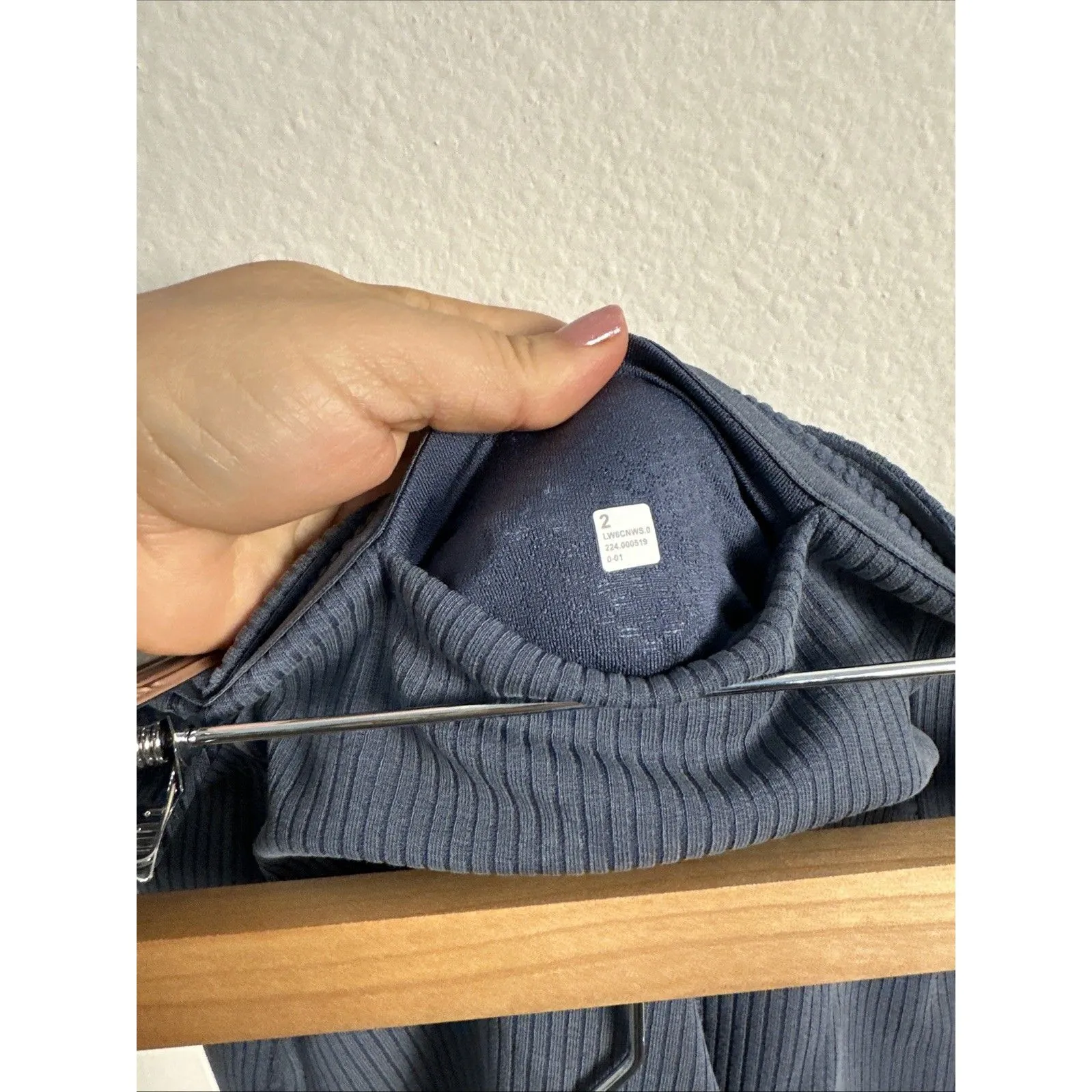 Lululemon Womens Ribbed Softstreme Size 2 Zip - Image 6