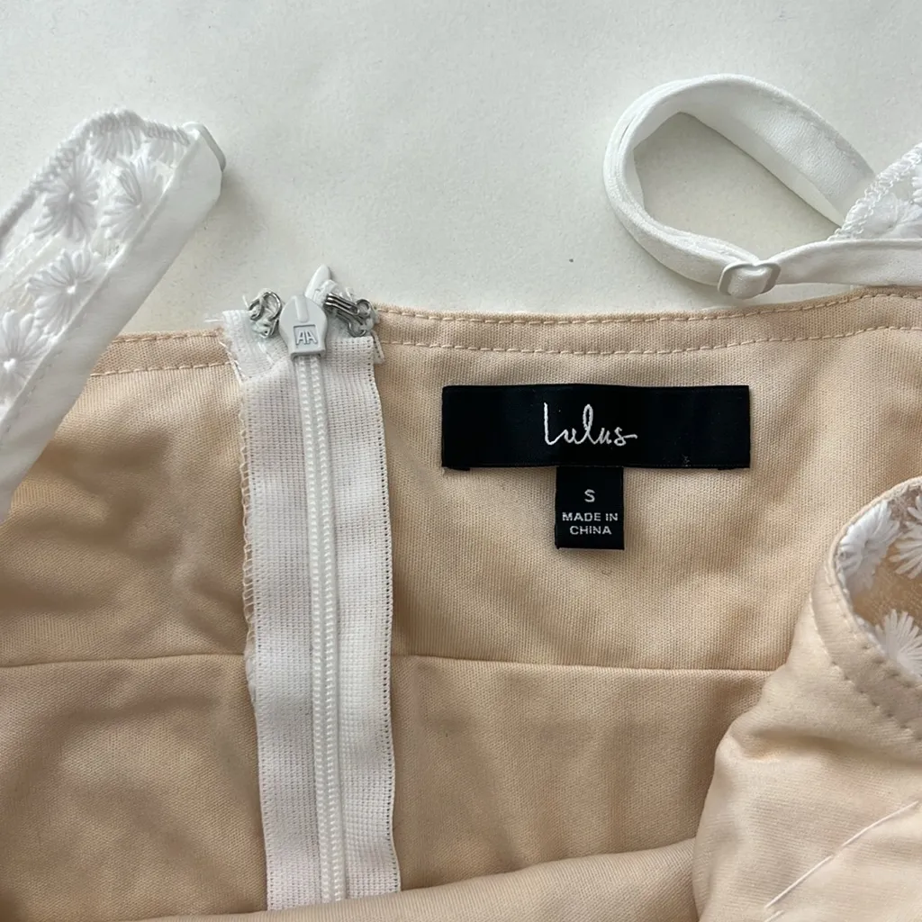 Lulus Charmaine White Embroidered Floral Sheer Mini Dress Size S $60 - Image 8