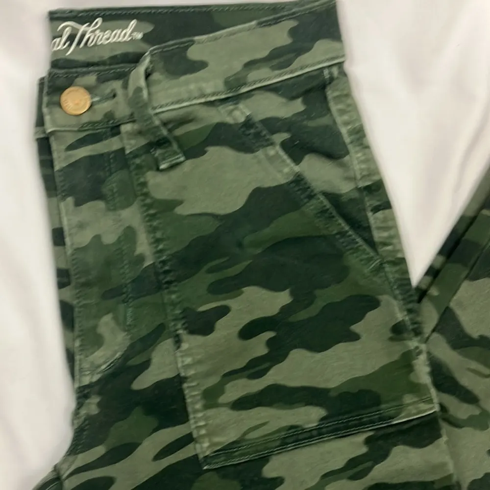 Universal Thread high rise straight camouflage pants size 24/00 (small) - Image 2