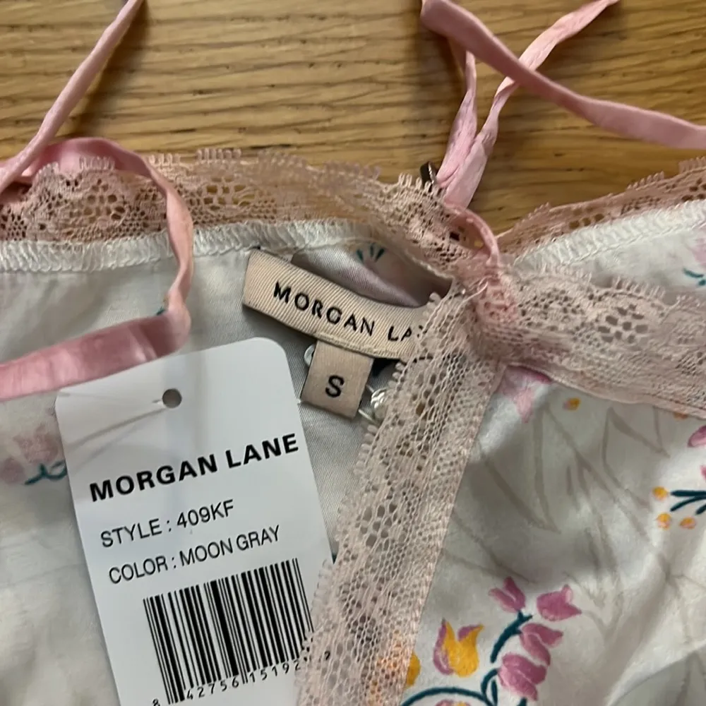 SET NWT Morgan Lane cami and shorts set in moon gray - Image 11