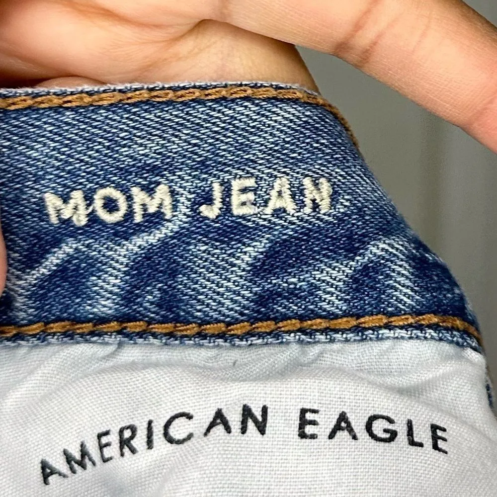 American Eagle Mom High Waisted Distressed Med Light Wash Jeans size 4L - Image 5