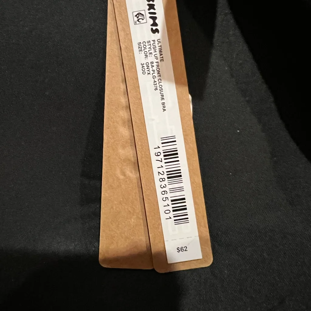 SKIMS 
Ultimate Front Close Push Up Bra - Onyx Size 34DD NWT T-Back Straps - Image 9