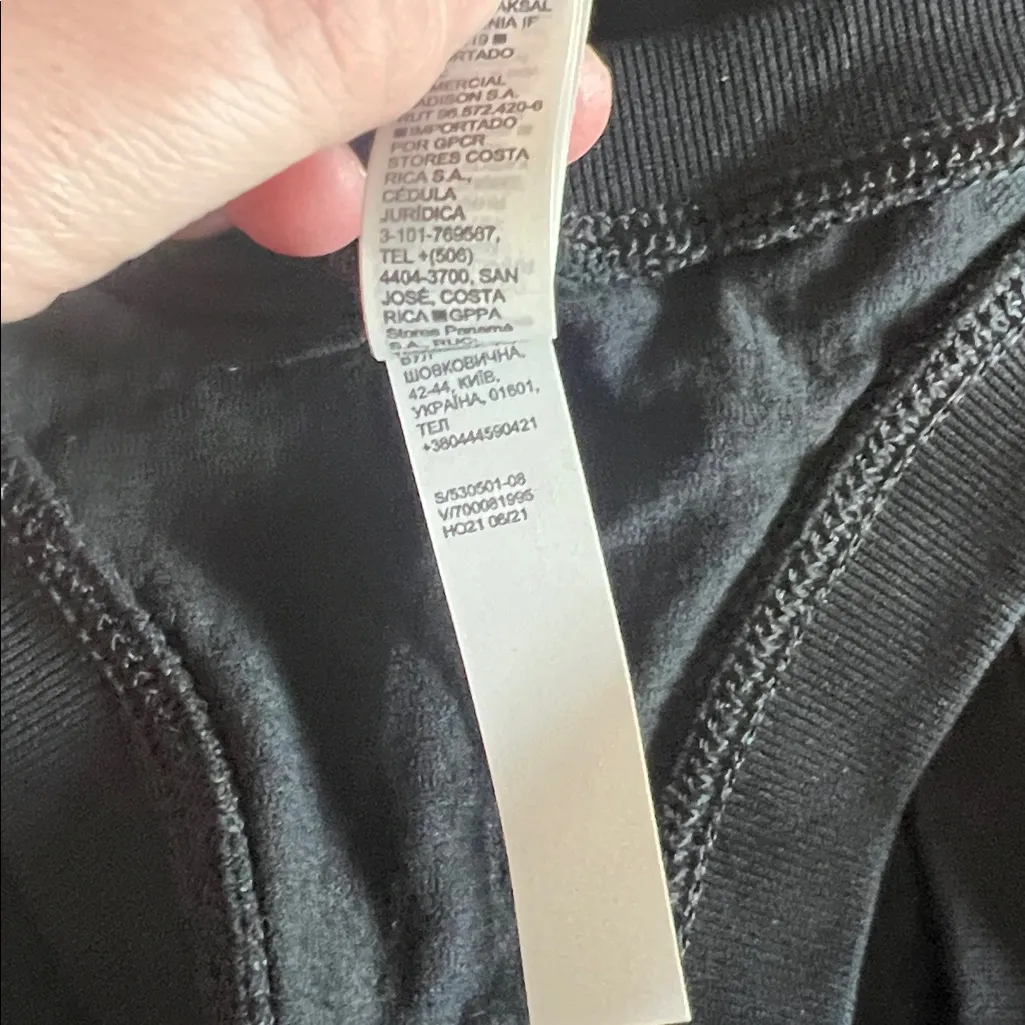 Athleta Momentum Seamless Tank Top Black Size Medium - Image 8