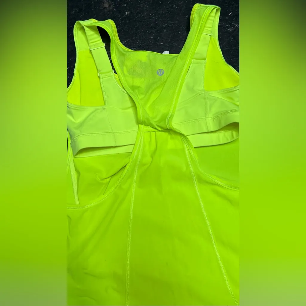 Lululemon Athletica Green Fitted Sleeveless Tank Top - Image 6