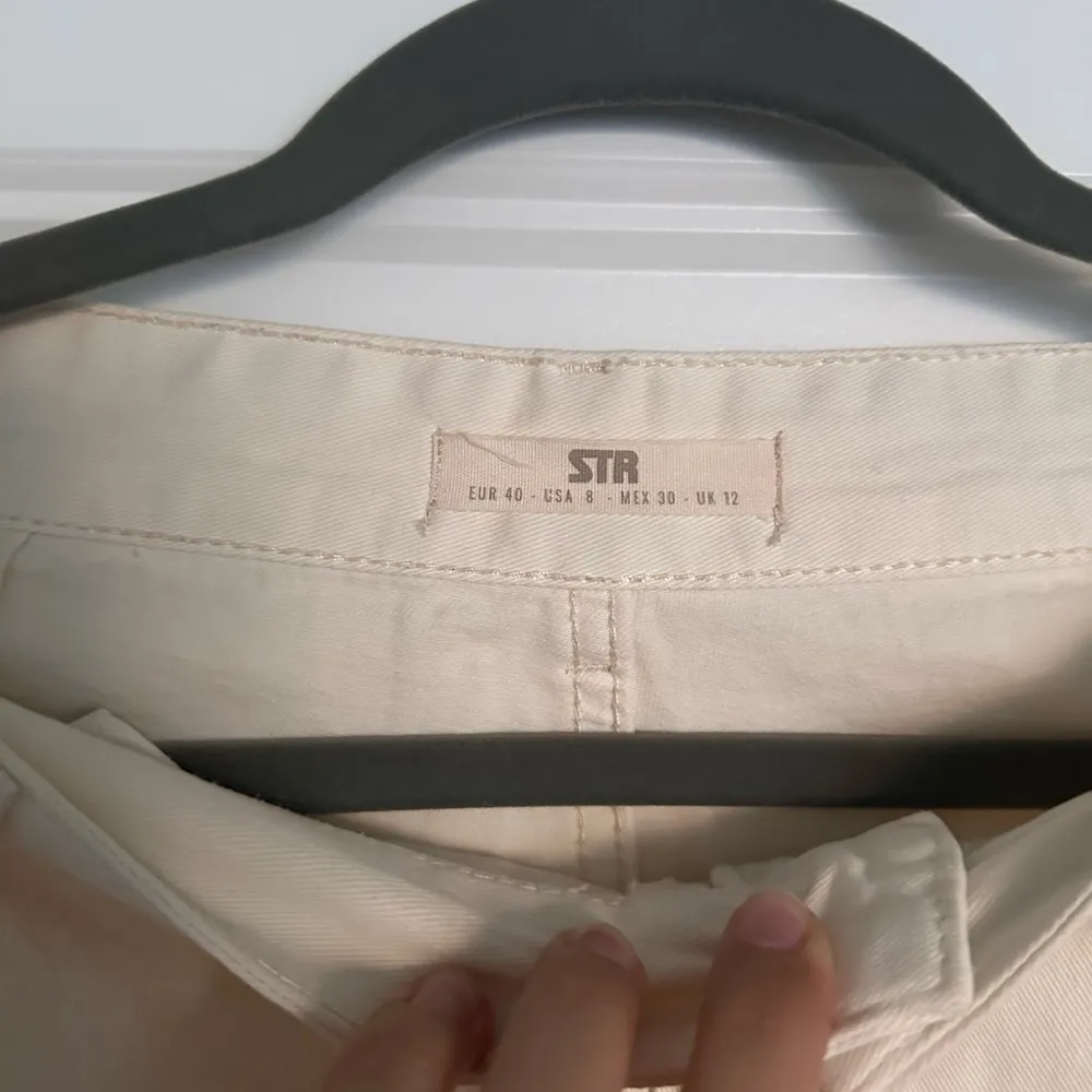 Stradivarius Cargo Jeans - Image 5