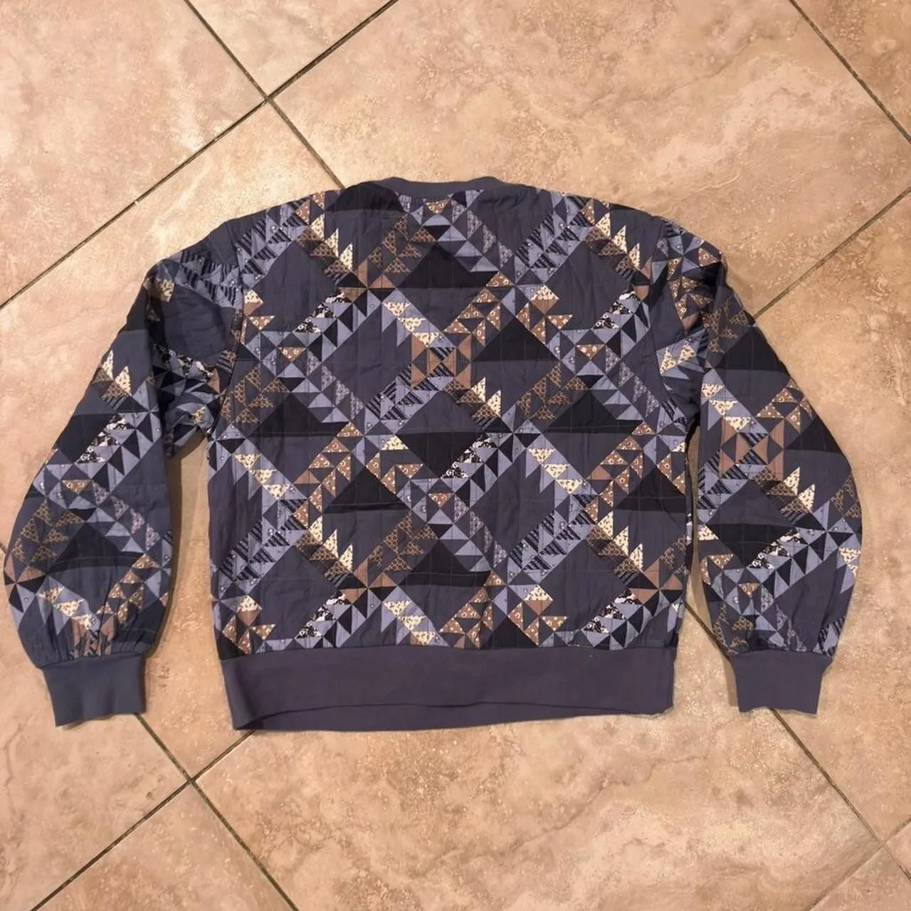Universal Thread Quilted Patchwork Sweatshirt Small Retro Geometric Crewneck Blue - Image 5
