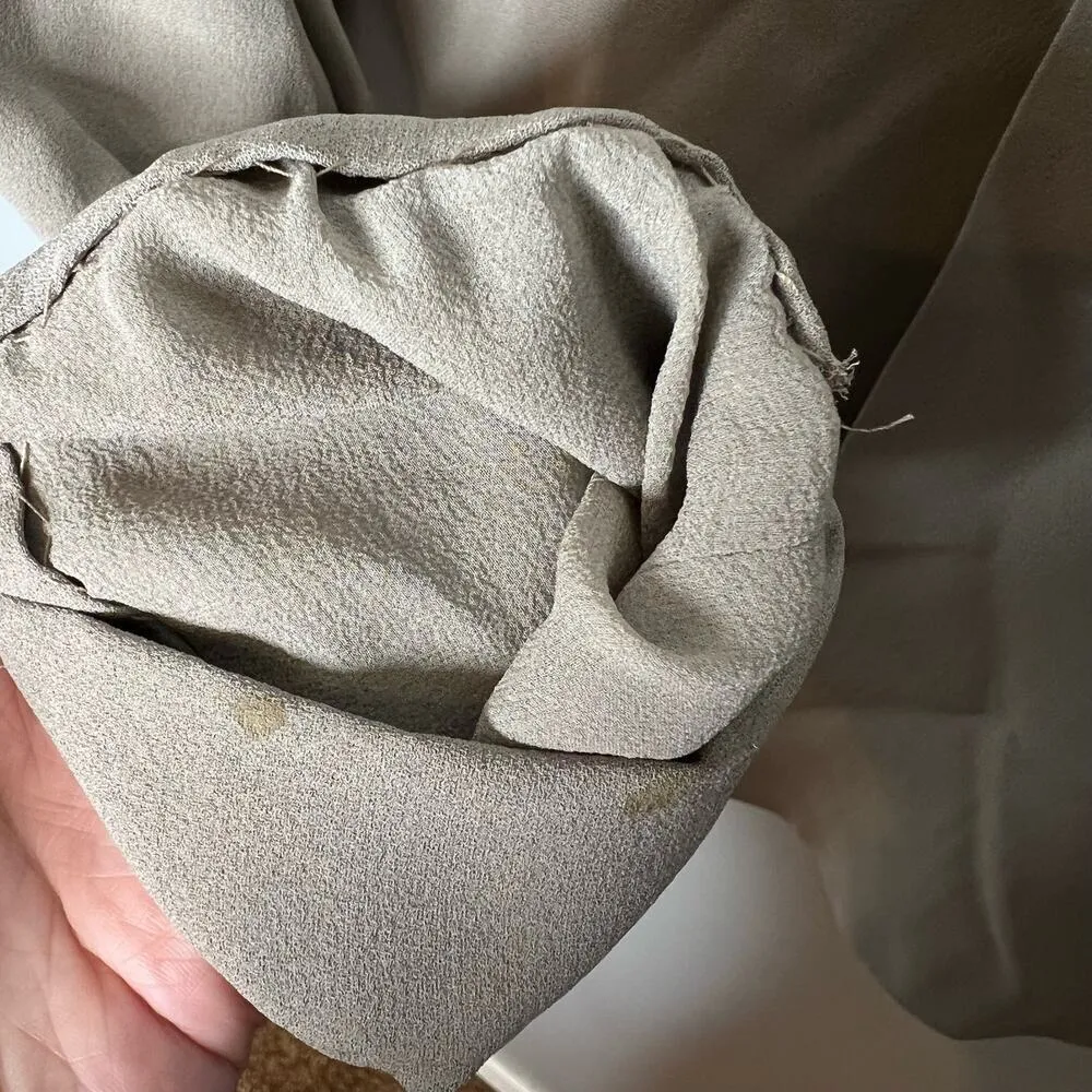 Eileen Fisher beige tan "stone" split front 100% silk open front shirt large - Image 4