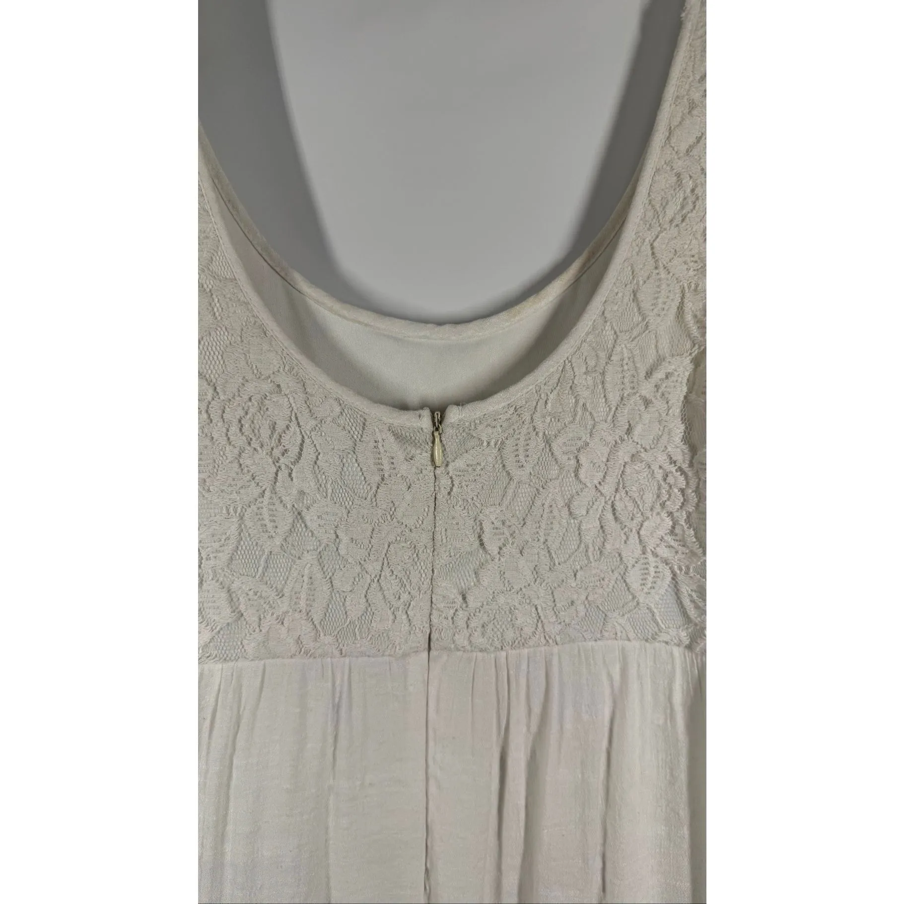 Speechless cream lace overlay dress size 7 - Image 8