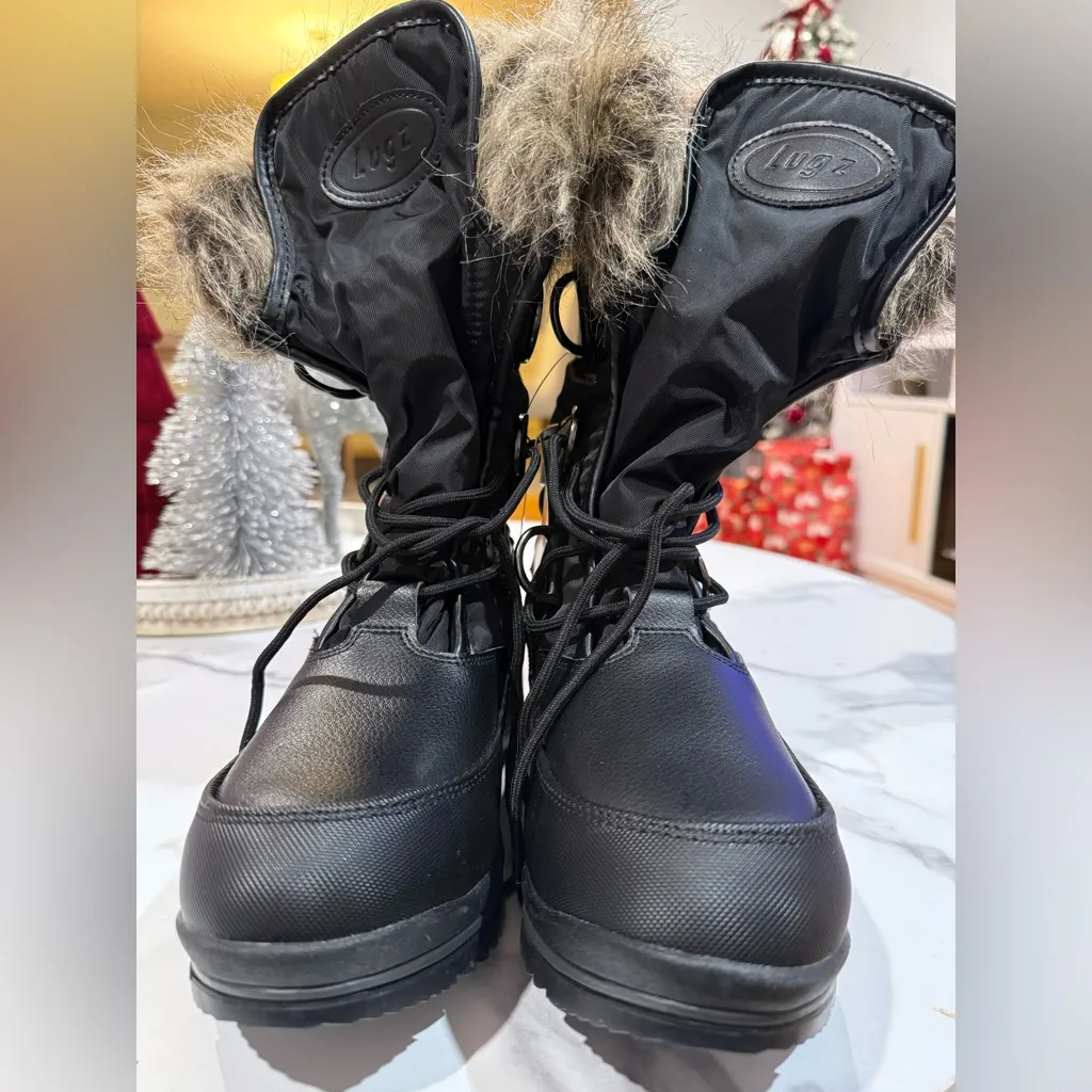 Lugz Black Boots with Faux Fur Trim Size 8 - Image 5